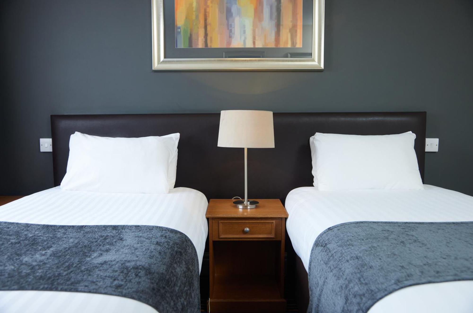The Broughton Hotel By Greene King Inns Milton Keynes Dış mekan fotoğraf
